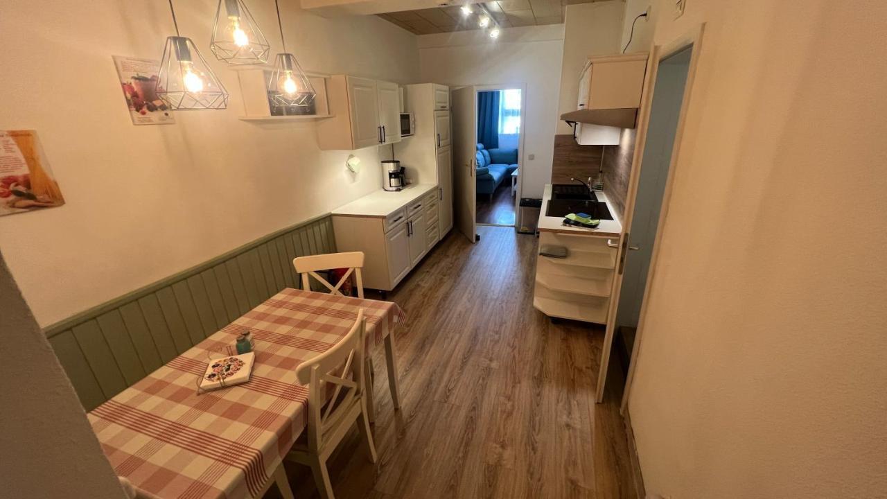 Ferienwohnung Wetzig W2 - Breite Strasse 104 Вернигерод Екстериор снимка