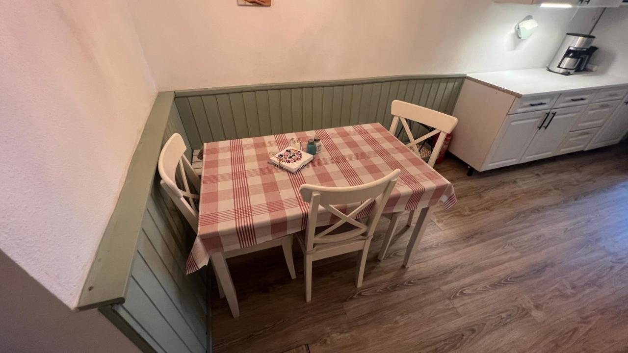 Ferienwohnung Wetzig W2 - Breite Strasse 104 Вернигерод Екстериор снимка